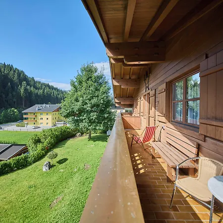 Landhaus Eichenhof Апартаменты Зальбах-Хинтерглемм